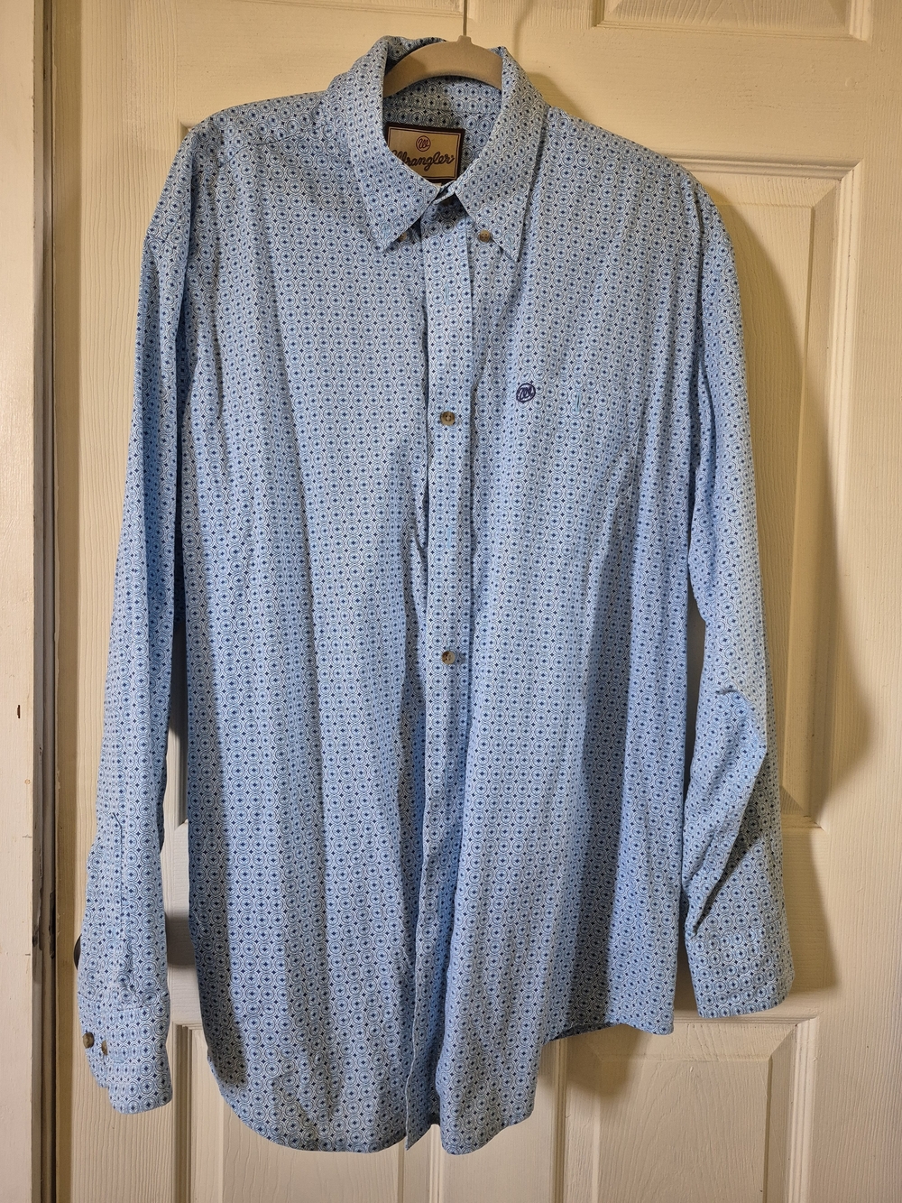 Wrangler Light Blue Micro-Pattern Long Sleeve Button-Up Shirt